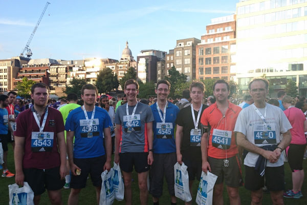 Page White and Farrer IP attorneys run the Standard Chartered Great City Race on 14 July 2016
