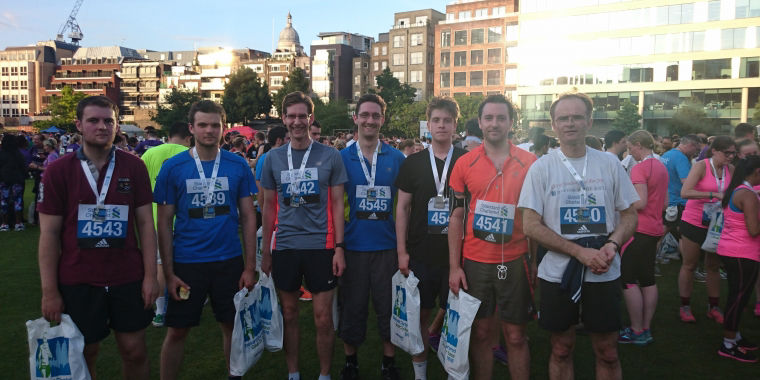 Page White and Farrer IP attorneys run the Standard Chartered Great City Race on 14 July 2016